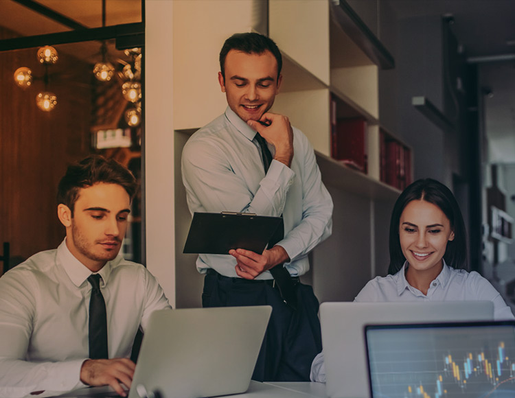 开诚务实，为投资者创造长远价值